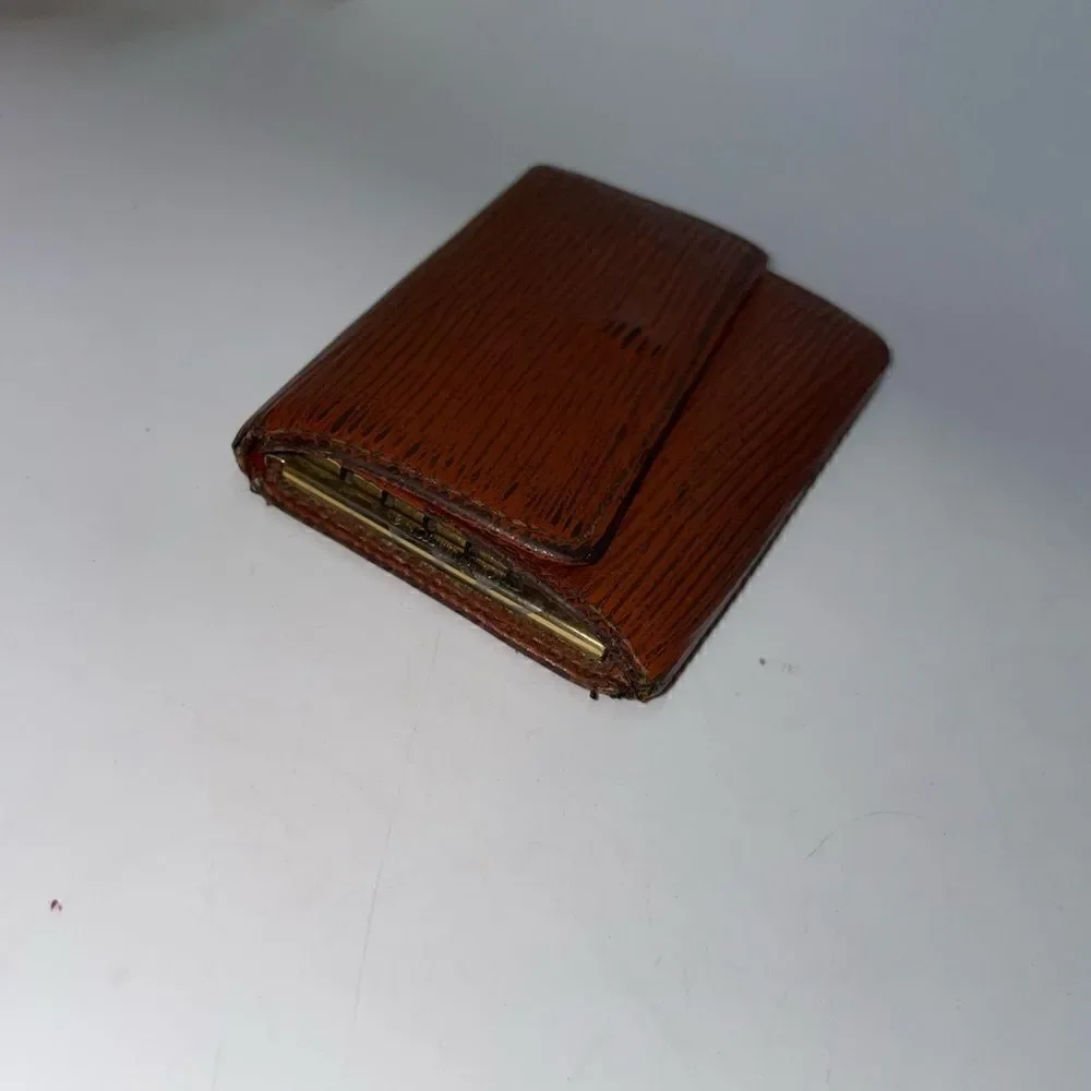 Authentic Louis Vuitton Epi Leather 6 Key Wallet